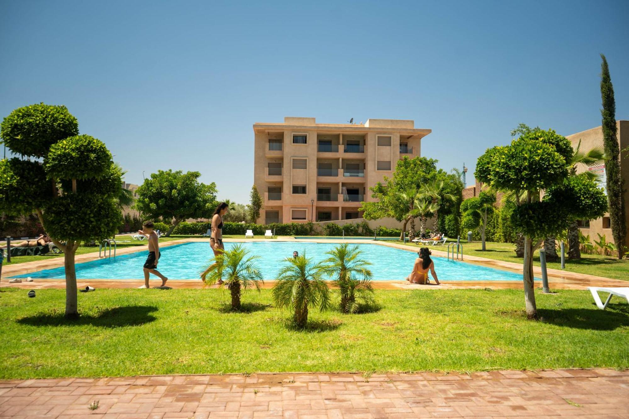 Magnifique Appartement Moderne De 2 Chambres Avec Piscine A 10 Min Du Centre De Marrakech Марракеш Екстер'єр фото
